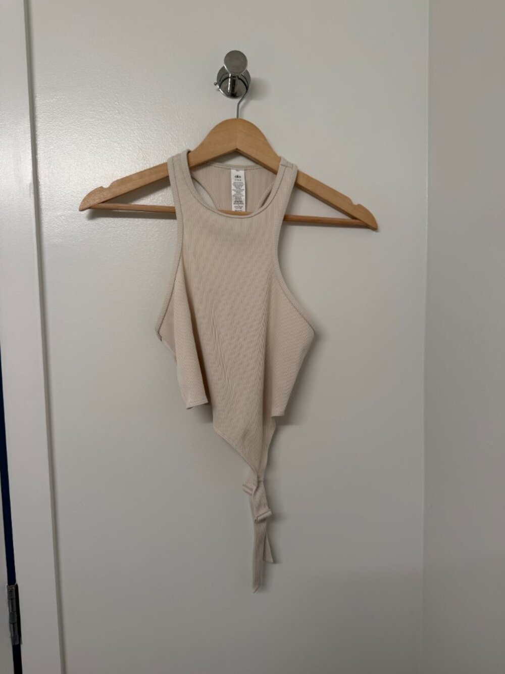 Alo Yoga Alosoft Ribbed Revelation Tank - Picture 3 of 9